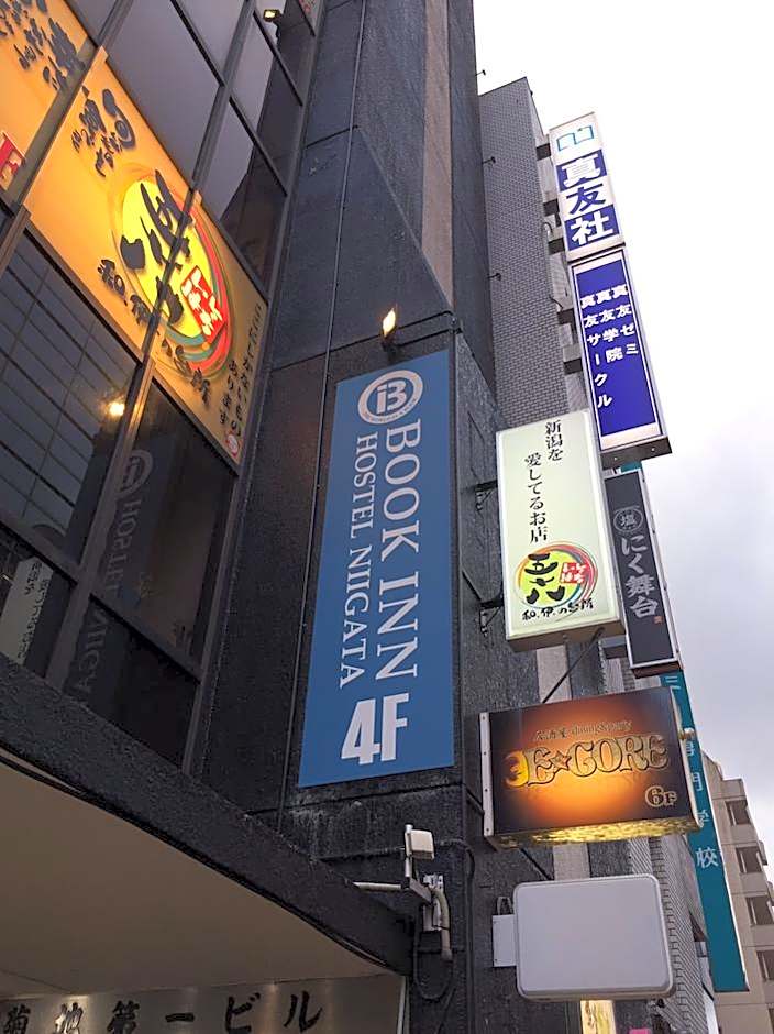 BnB+ Niigata Book Inn