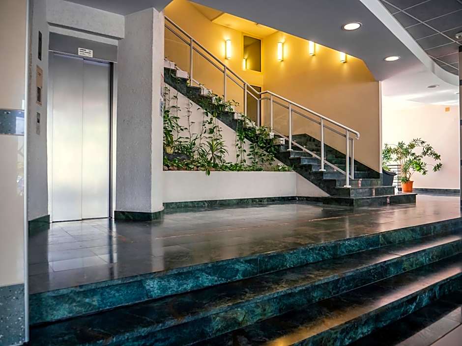 CKS Warszawa (Centrum Konferencyjno-Szkoleniowe CS Natura Tour)