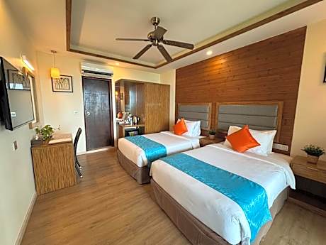 Deluxe Double or Twin Room