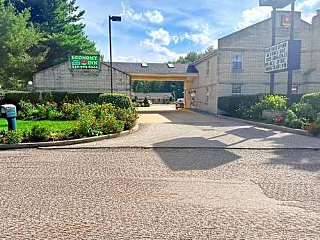 Economy Inn Cuyahoga Falls