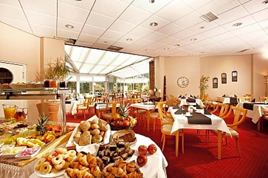 Hotel Daenischer Hof Altenholz by Tulip Inn