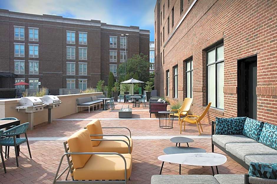 Home2 Suites by Hilton Huntsville Village of Providence