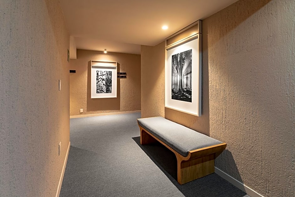 Oliva Plaza Hotel