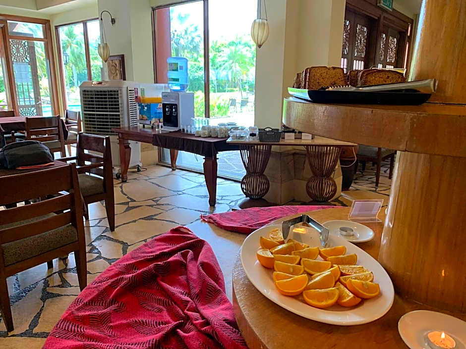 THE LAGOON WATER CHALET