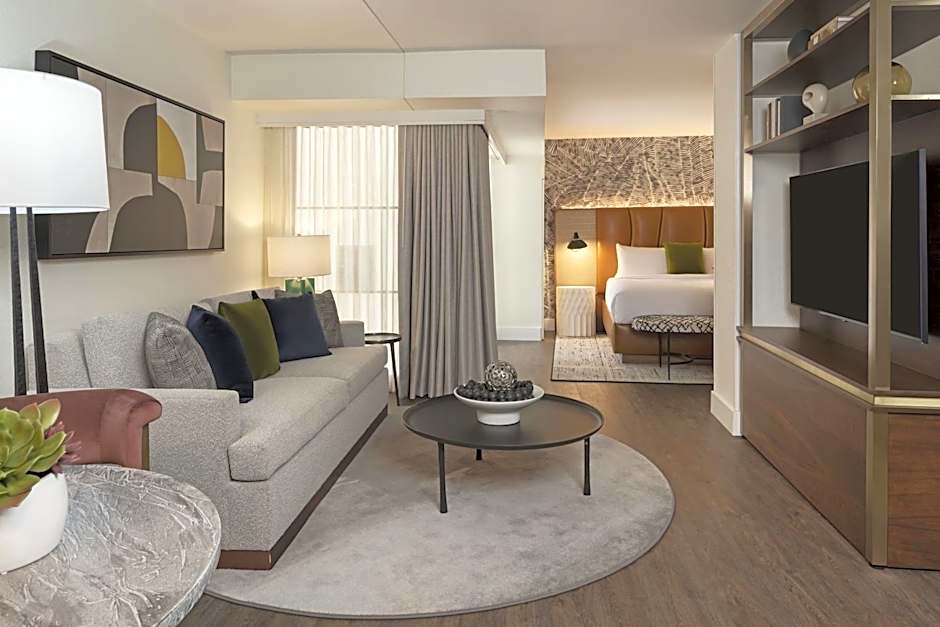 Burton House, Beverly Hills, A Tribute Portfolio Hotel