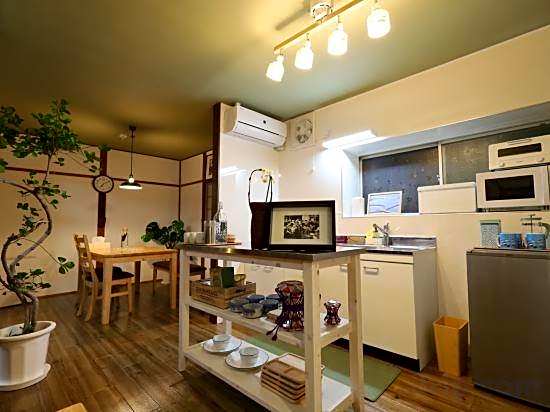 Chartered Building Hotaru No Yado with a Retro
