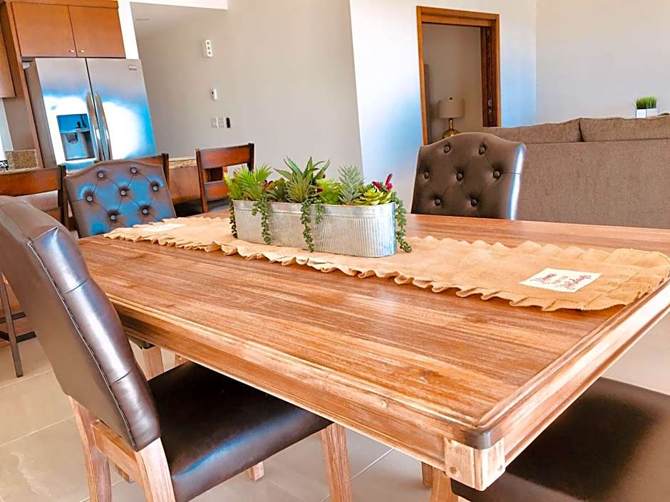 La Jolla Excellence, Exclusive Front Beach!