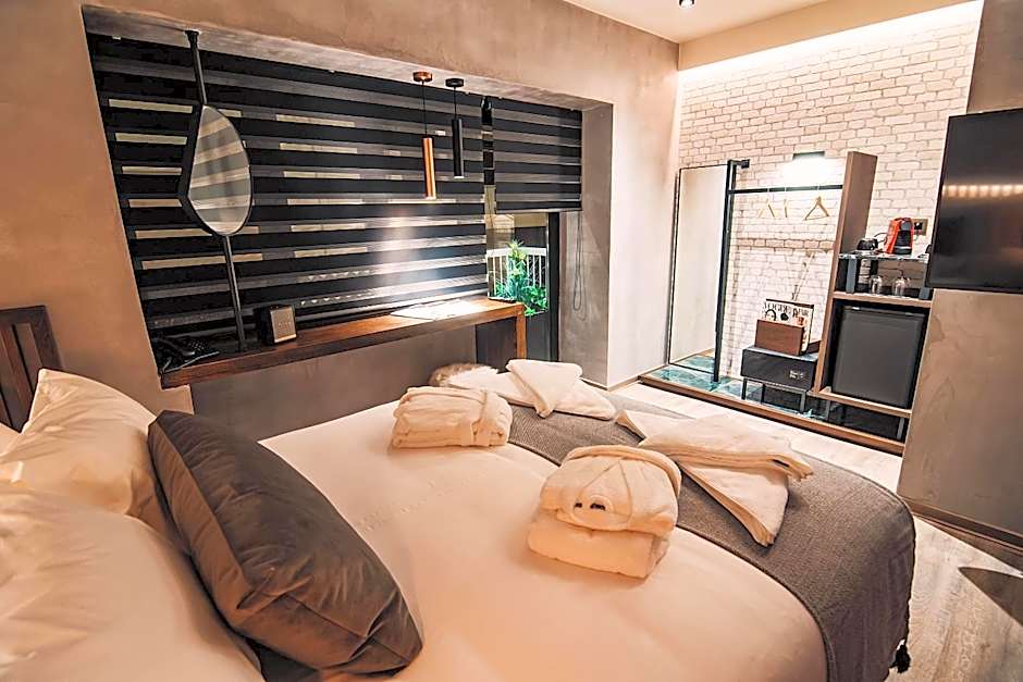 Project 3 Urban Chic Hotel