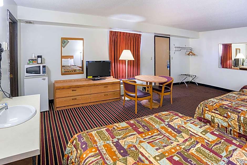 Rodeway Inn & Suites Austin