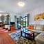 Perfect Retreat Overlooking Pinhal Golf Course, Private pool, Off-street parking