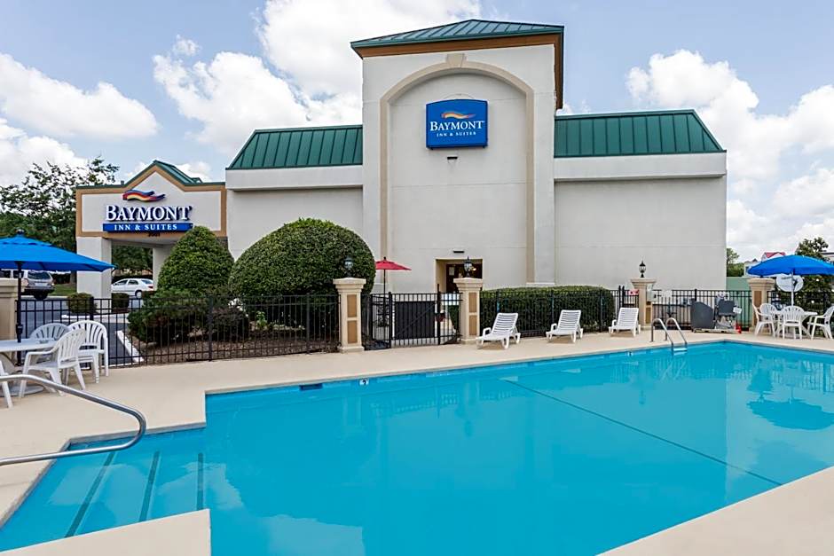 Baymont by Wyndham Greensboro/Coliseum
