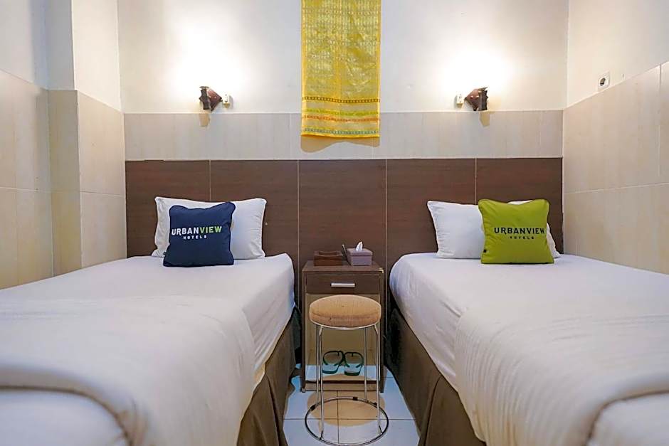 Urbanview Hotel 58 Bintaro by RedDoorz