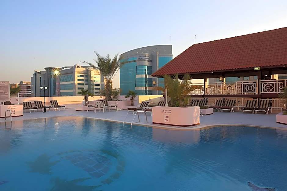 Knight Castle Hotel - Formerly known as Carlton Palace Hotel