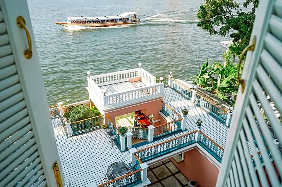 Hiranyakul House Riverside