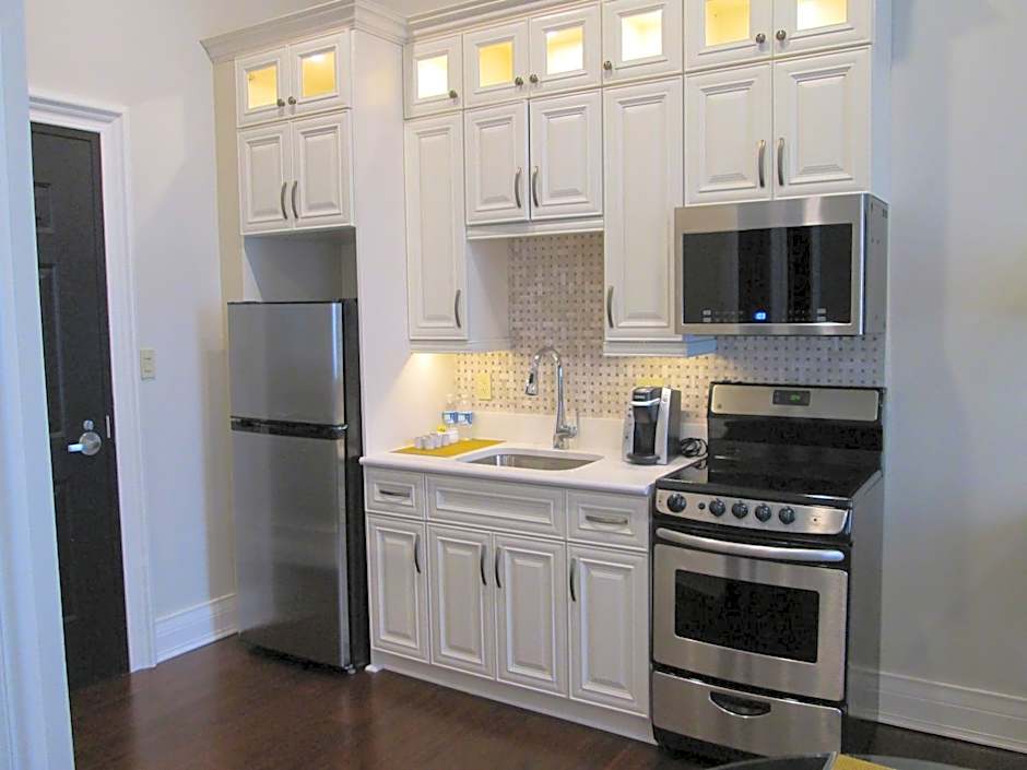 Sydney Boutique Inn & Suites