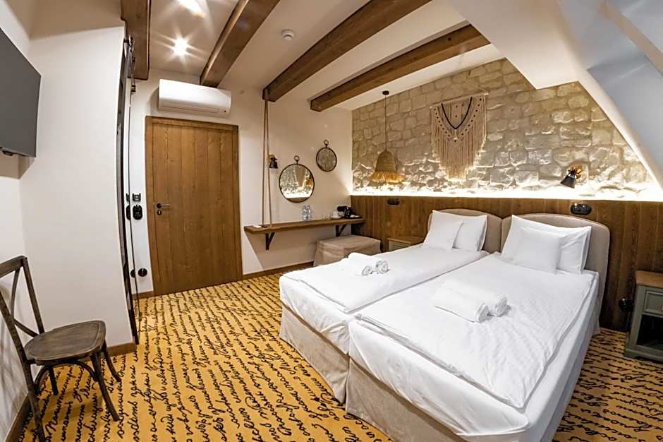 Dwór Bogucin Hotel&Restauracja