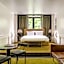 Roomers Munich, Autograph Collection by Marriott