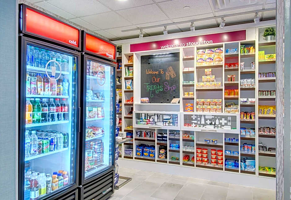 Hampton Inn & Suites Boston/Stoughton