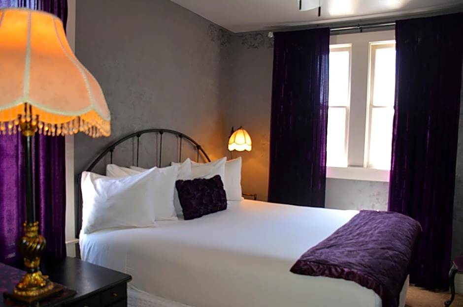 Grand Highland Hotel