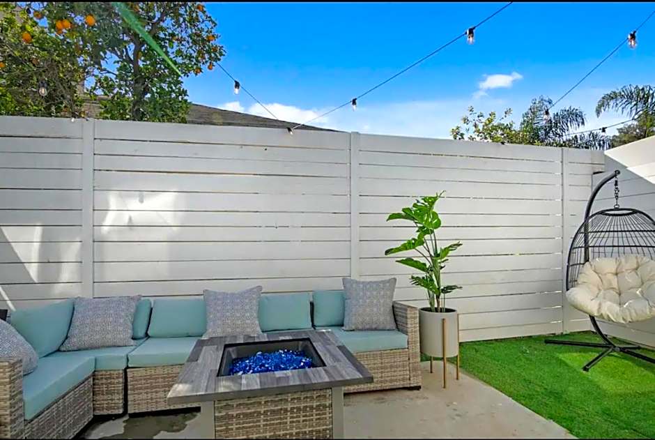 Luxury Mid City Home With Firepit