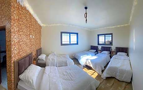 Mixed Dormitory Room