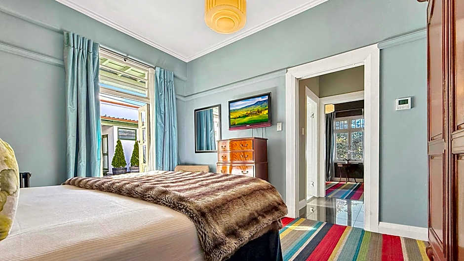 Art Deco Masonic Hotel