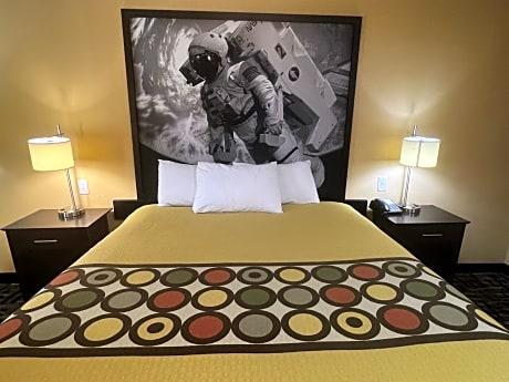 King Room - Non-Smoking