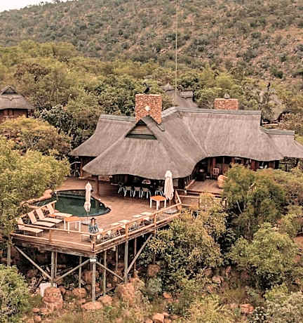 Tshwene Lodge