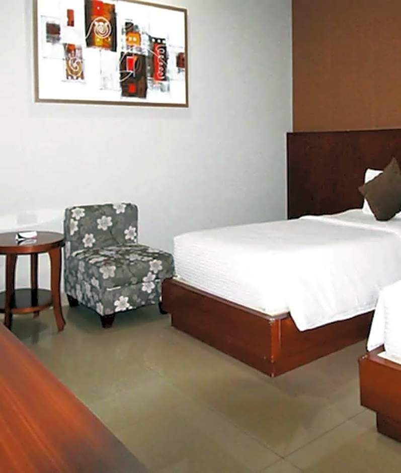Grand Hatika Hotel