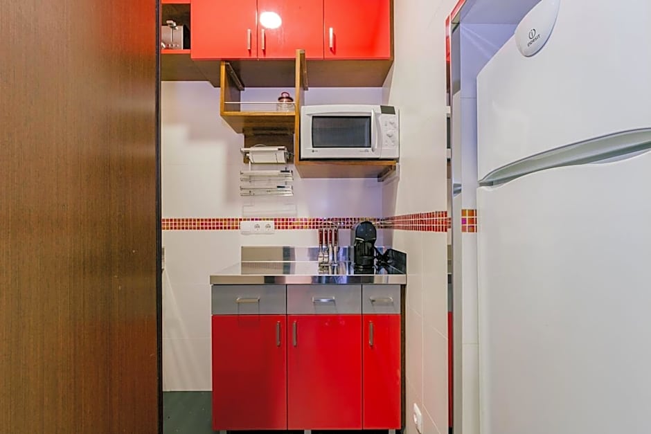 Rent4Rest Estoril Beachfront Apartments