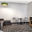 Spark by Hilton Montreal Brossard