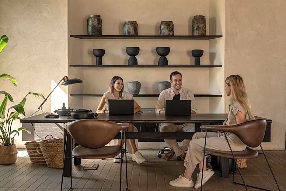 Theros All Suite Hotel - Adults Only