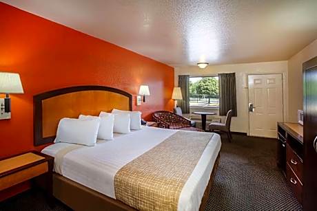 Travelodge by Wyndham Houston Hobby Airport