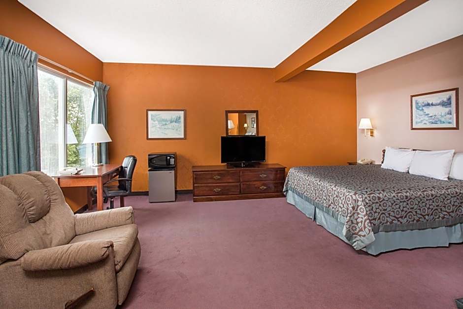 Days Inn by Wyndham Harrison