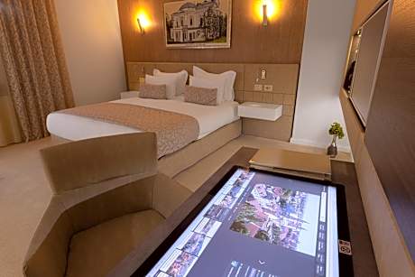 Class Deluxe Premium Double Room