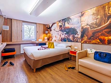 Standard Suite with One Double Bed and Sofa