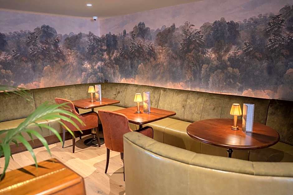 The Lansdowne Kenmare