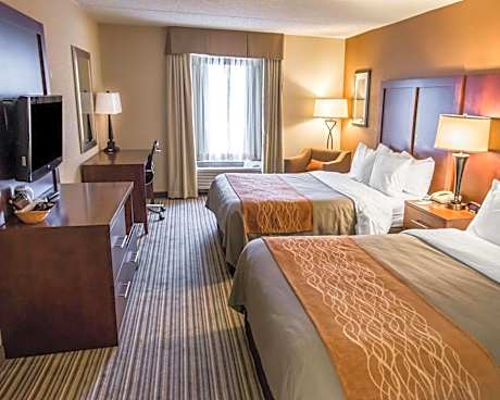 Standard Queen Room with Two Queen Beds with Sitting Area