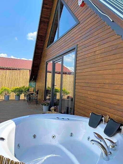 Maşukiye pink house bungalow