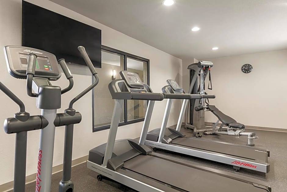 Country Inn & Suites by Radisson, Bakersfield, CA