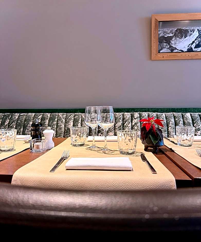 Hôtel Ski Lodge - Chambres & Appartements - Village Montana