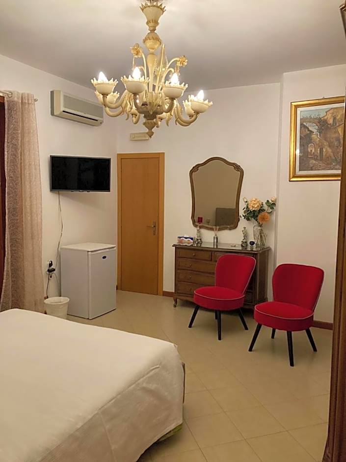 Photo 1 of 7 of Double Room