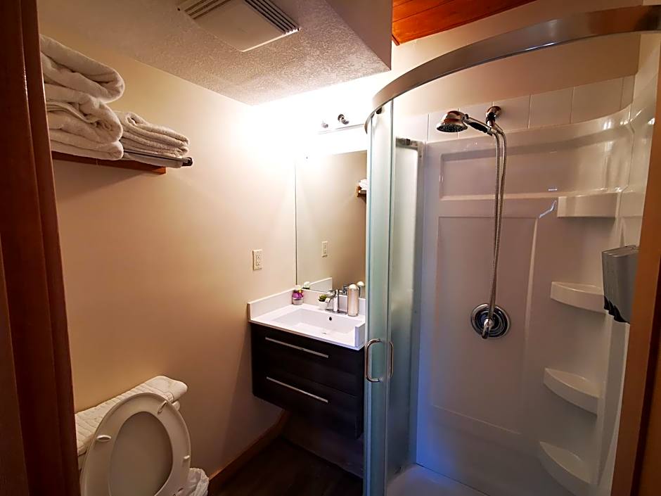 Riverfront Estate Bed&Breakfast Banff