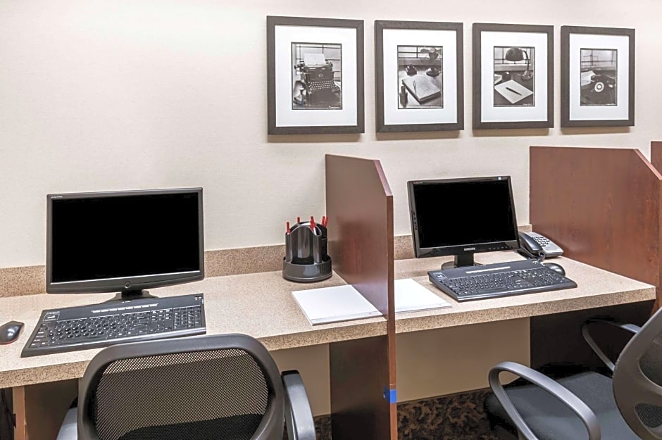 Ramada by Wyndham High River