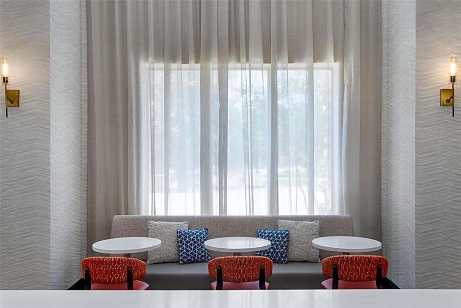 Hampton Inn By Hilton & Suites Dallas-Arlington North-Entertainment Dist.