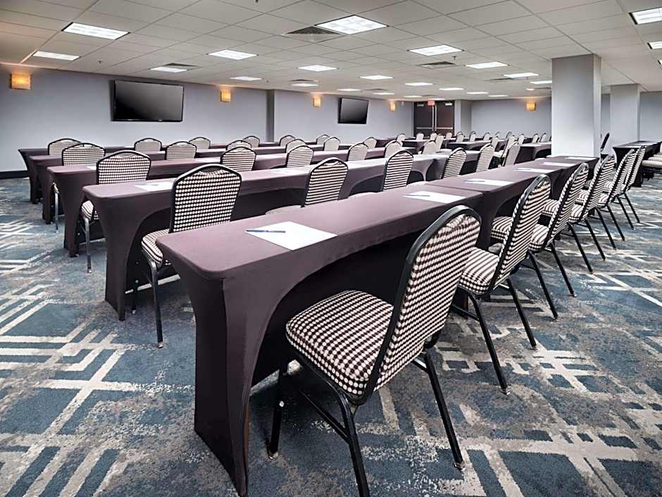 DoubleTree by Hilton Hotel Chattanooga Downtown