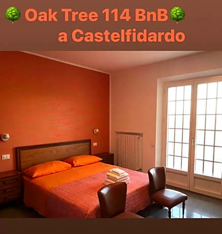 OAK TREE 114 BnB