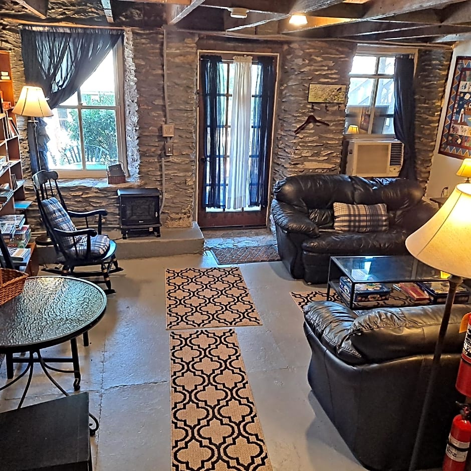The Town's Inn – Harpers Ferry, WV
