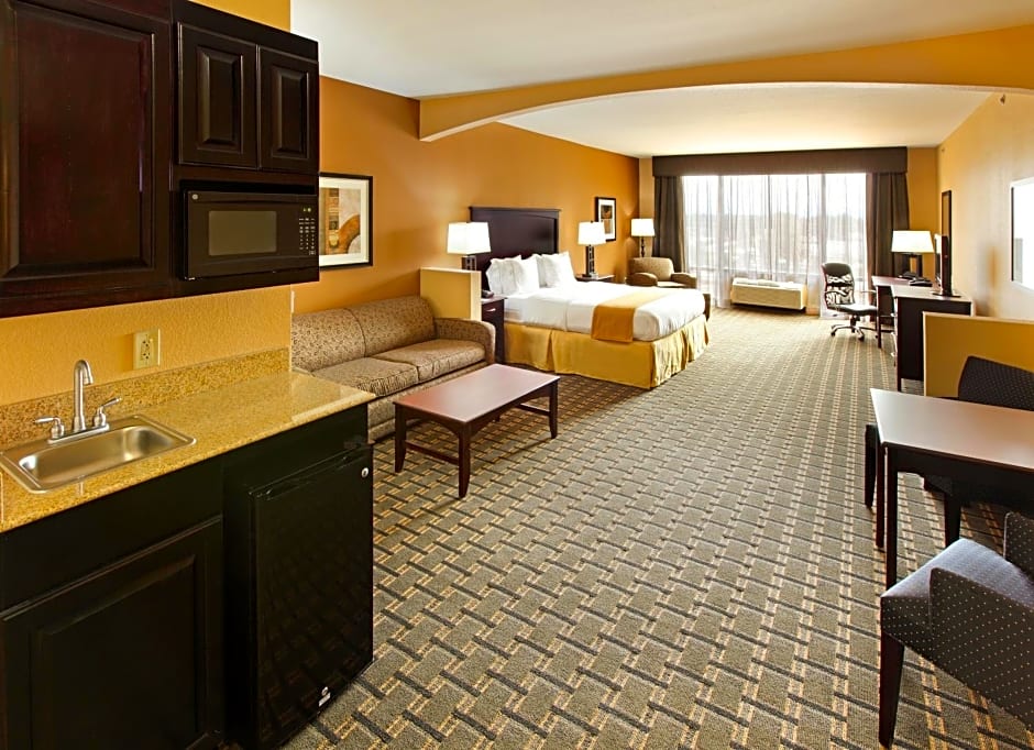 Holiday Inn Express Hotel & Suites Texarkana East