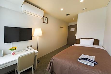 Single Room - Non-Smoking